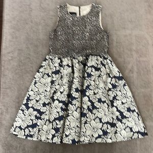 Un Deux Trois girls formal dress. Navy & Gold with sequined torso. Size 8